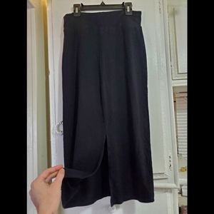 Midi Solid Black Skirt
